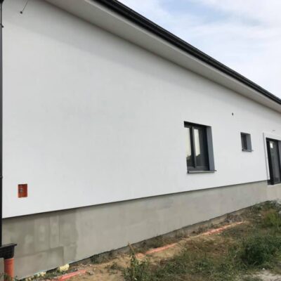 3 3